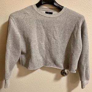 gray cropped sweatshirt